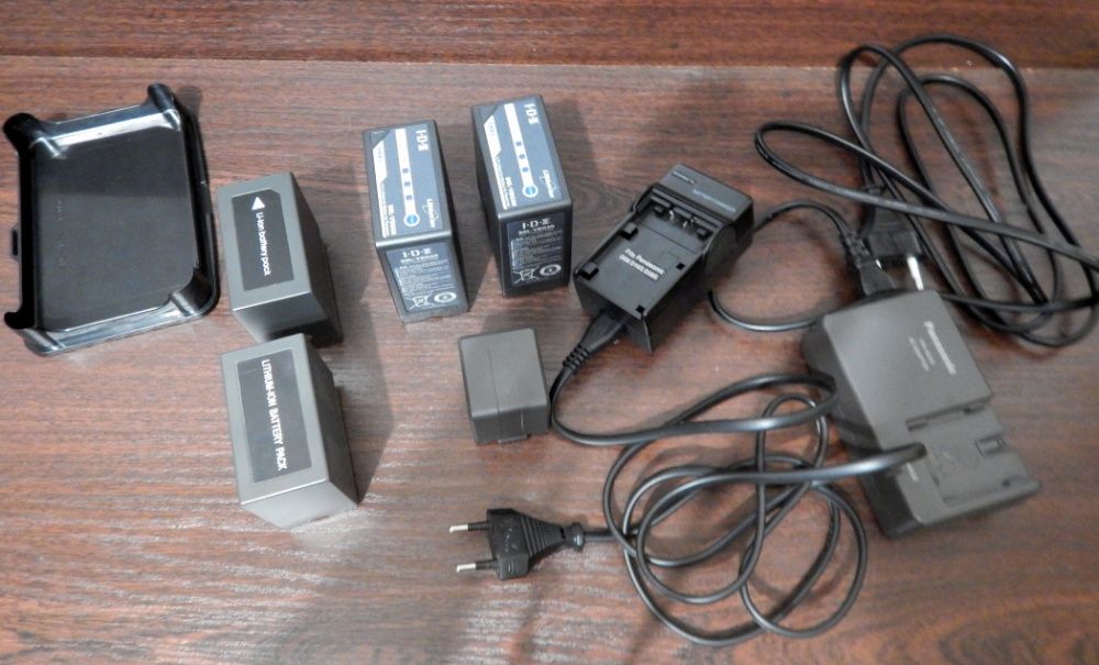 Kamera Panasonic AG-HMC 151E FullHD 1080, AVCHD, Leica CCD, SDHC