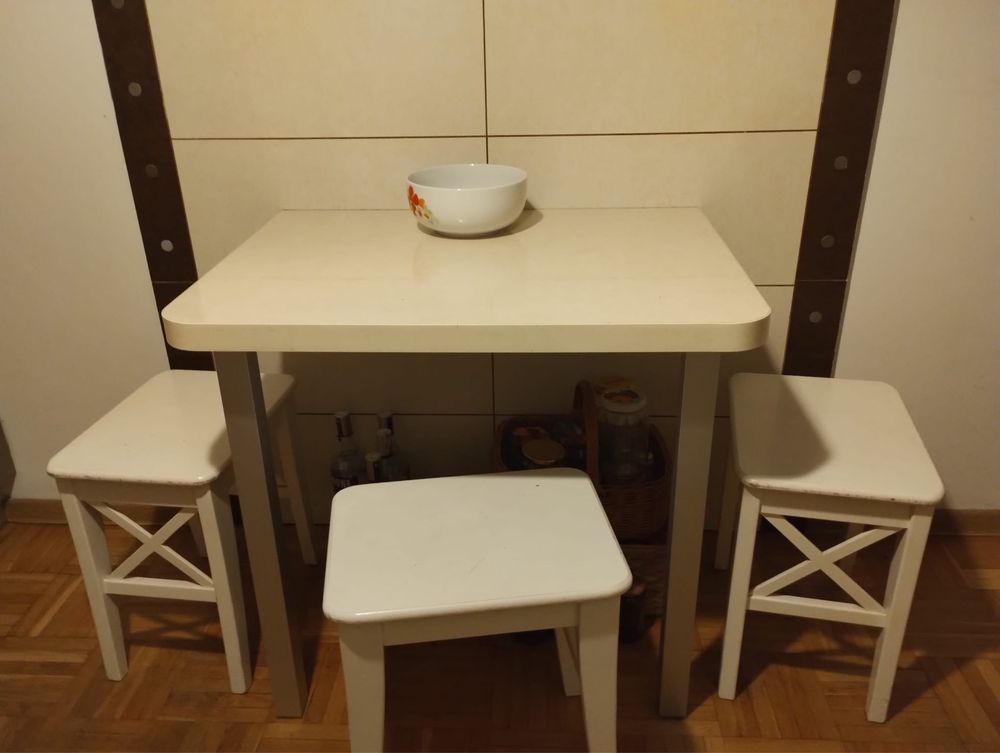 Meble kuchenne, lodowka, zmywarka, kuchnia, piekarnik Gratis