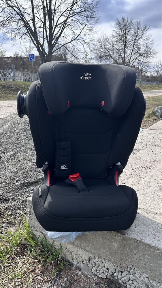 Автокрісло Britax