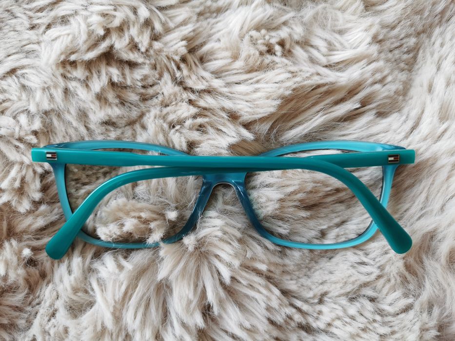 Oprawy korekcyjne Tommy Hilfiger