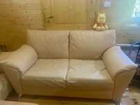 Sofa dwuosobowa