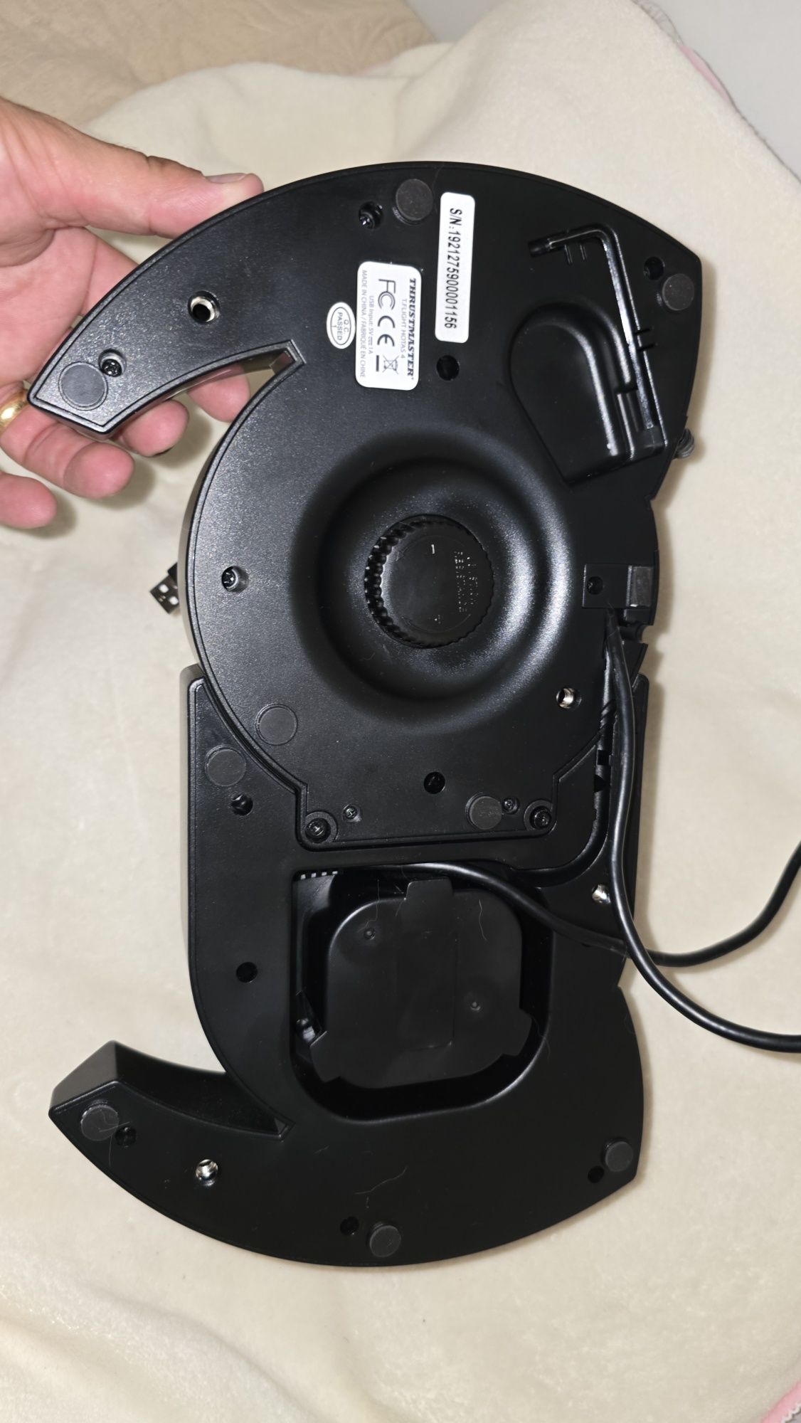 Joystick Thrustmaster T.Flight Hotas 4
