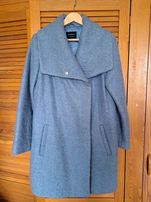 Plaszcz boucie Reserved rozm 40