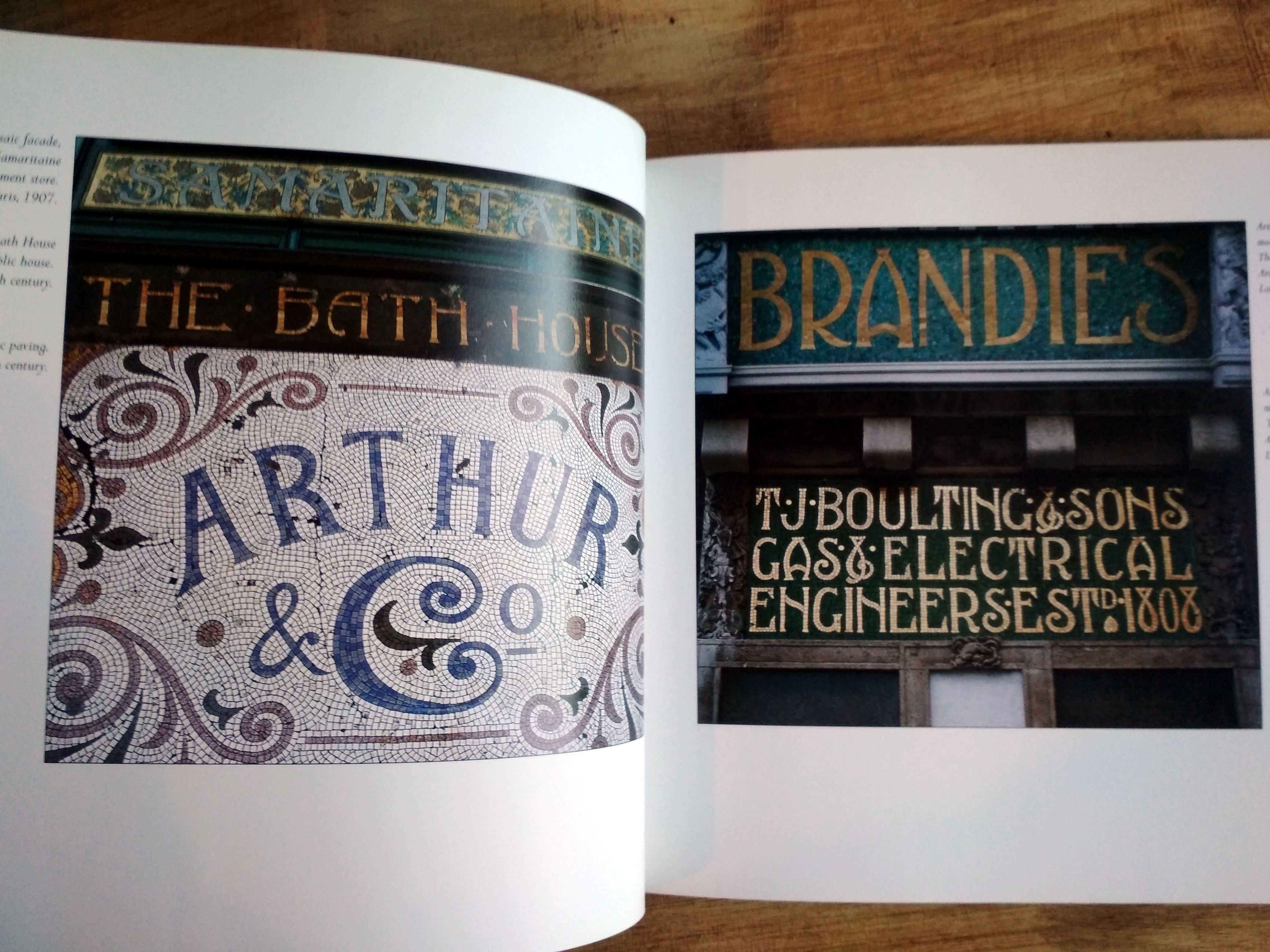 Design Age: The Art of the Decorative Sign (porte incluído)