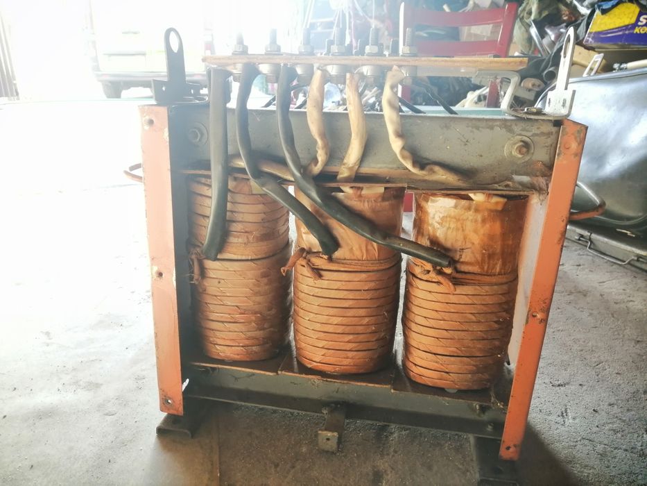 Понижающий  трансформатор ТСЗИ  2,5 квт. 380/220/36В.