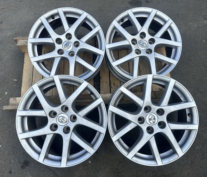 Диски 17 x 7J 5x114.3 Toyota оригінальні як нові