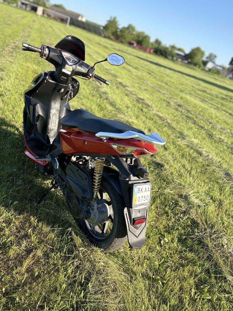 Скутер kymco super 8