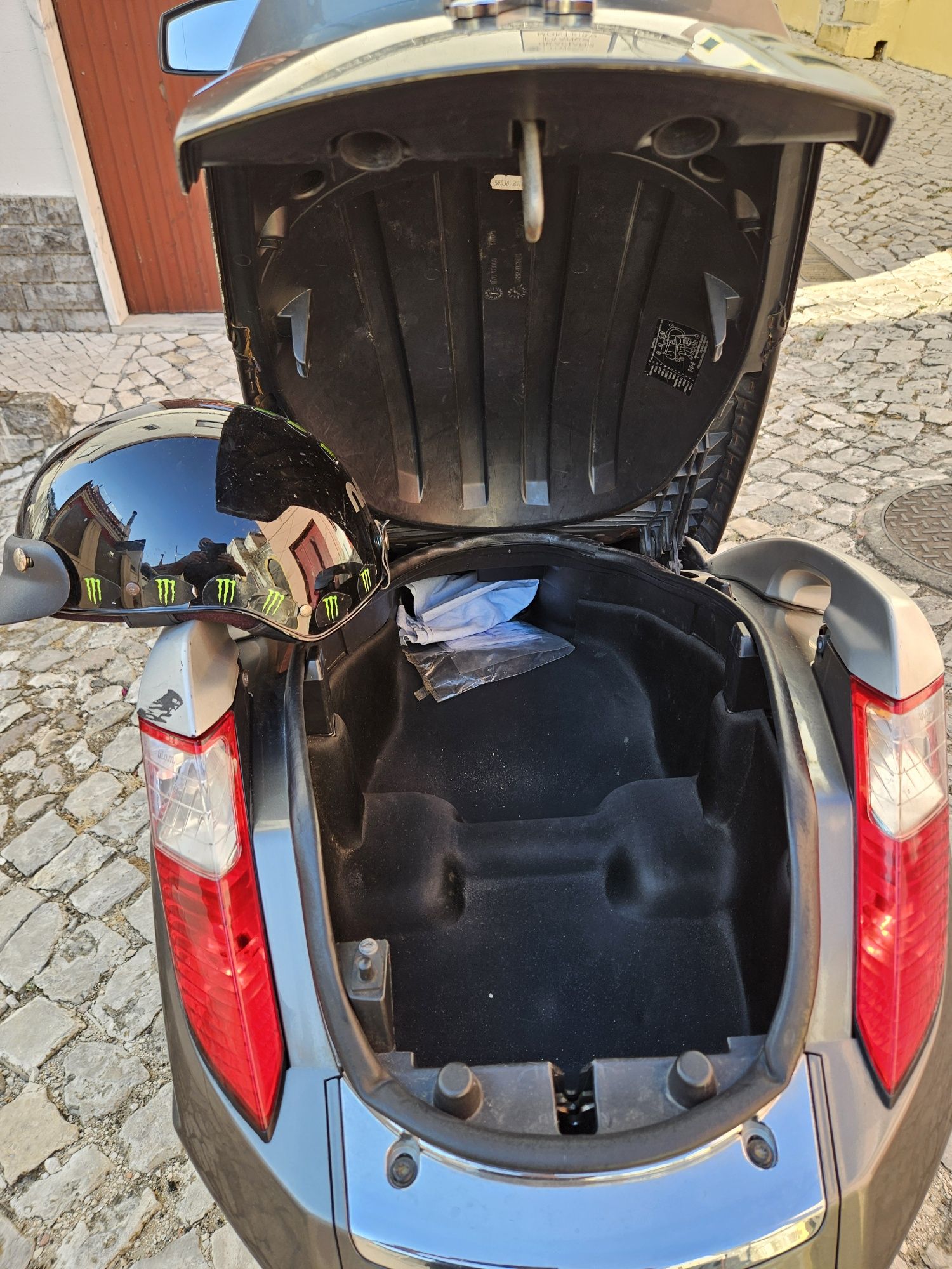 Peugeot 125 cm3 4v