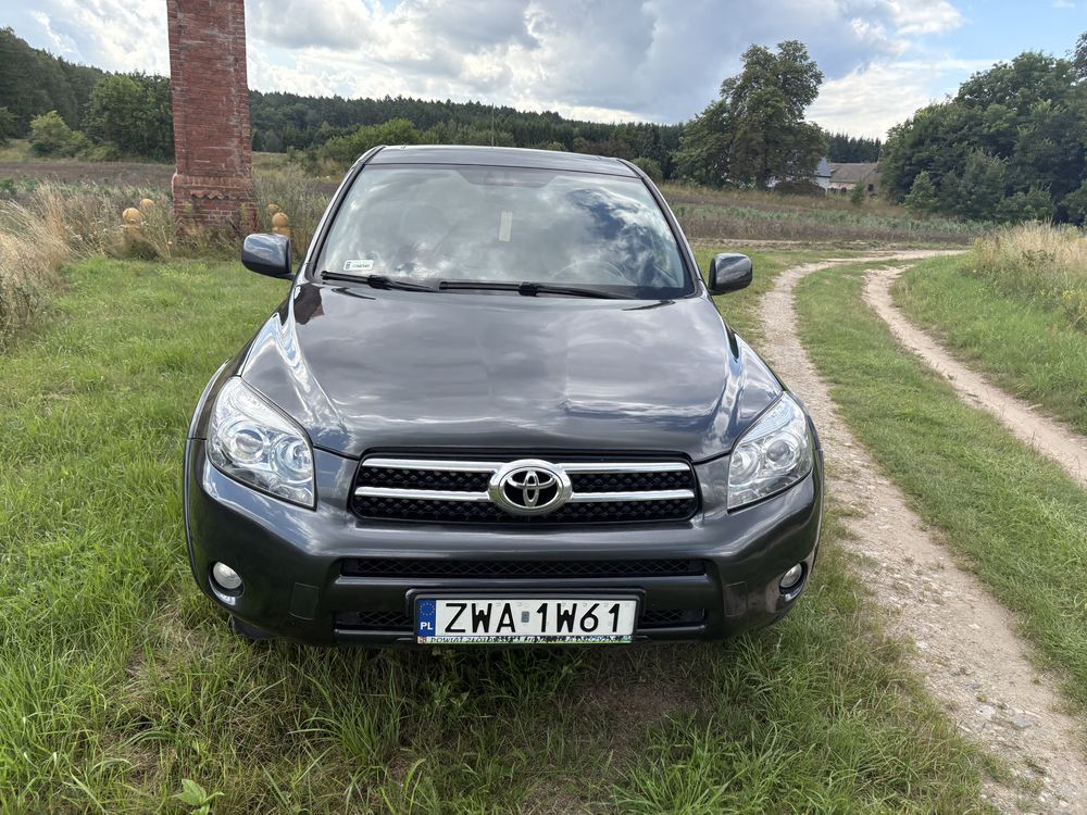 Toyota Rav 4. 2.2  d