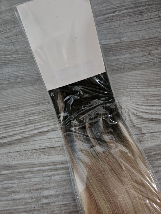 Doczepy włosów , doczepiane włosy , doczepy