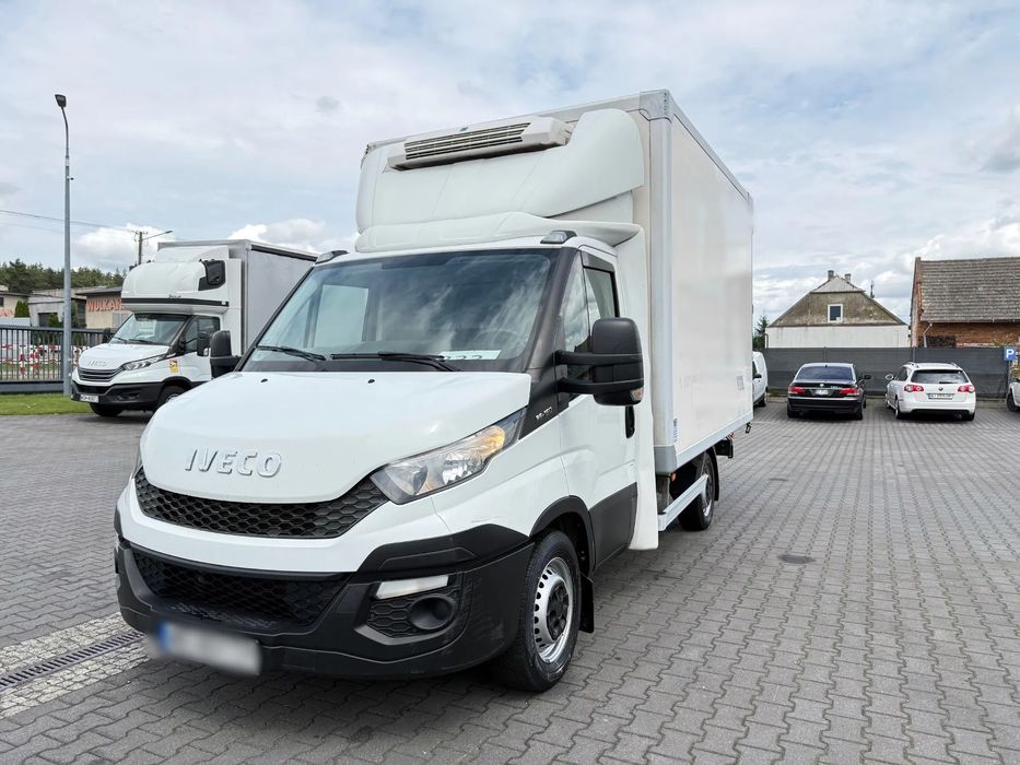 Iveco Daily 35S15 3.0 Diesel Kontener 3x Drzwi Chłodnia Izoterma ThermoKing 6ep Salon PL,  NR. 233 Klimatyzacja, Kierownica Multifinkcujna, Fotel Amortyzowany