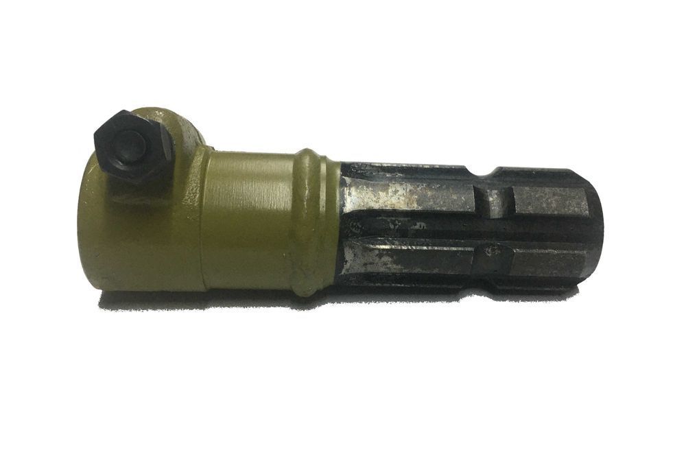 Adapter redukcja wałka WOM 8 frezów 38mm / 6 frezów 44,4mm