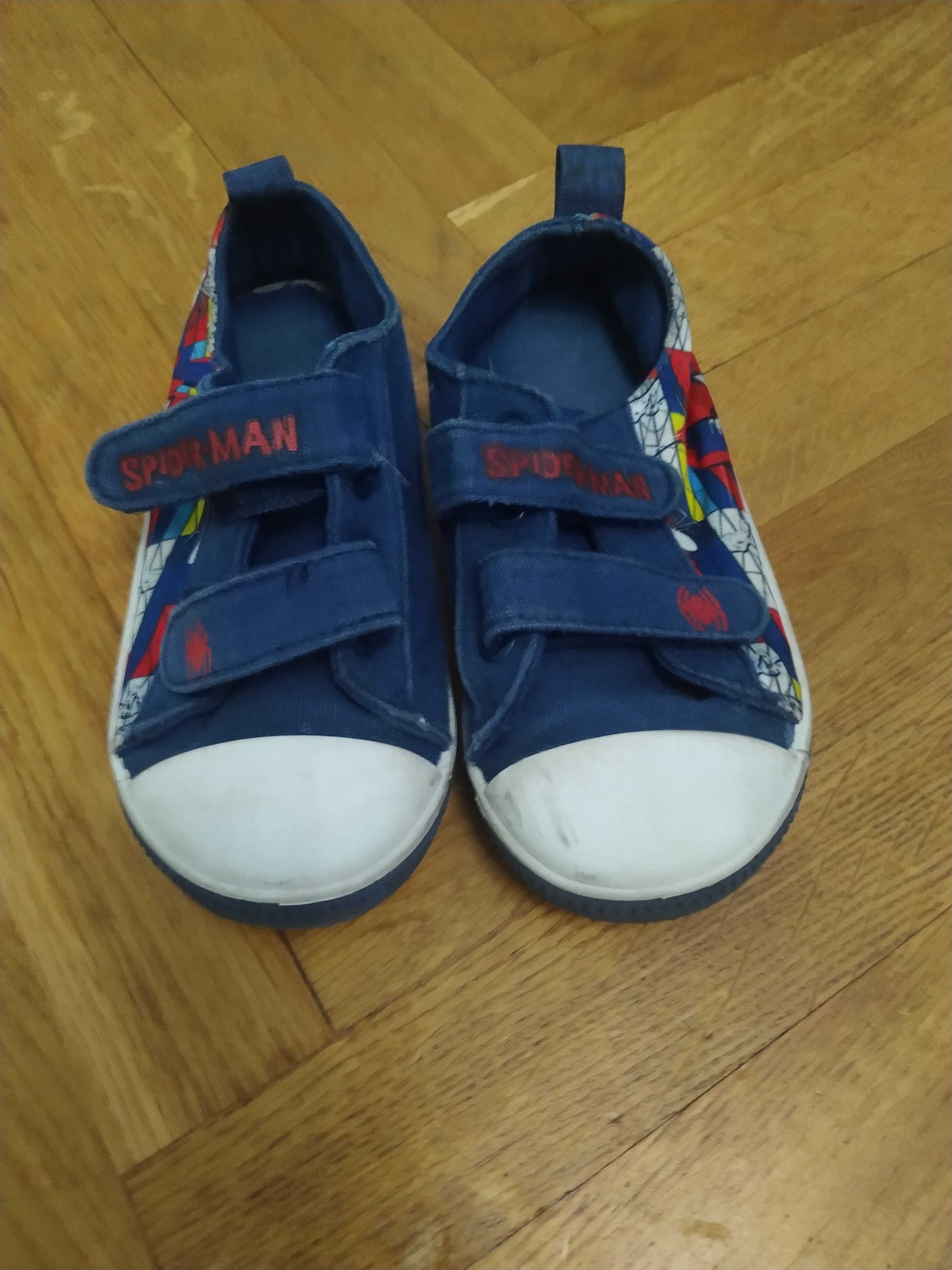 Trampki dla chłopca Spiderman rozm. 26 dł. wkładki 17,5 cm