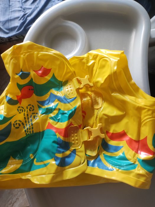 Дитячий надувний жилет Bestway 1-3 роки