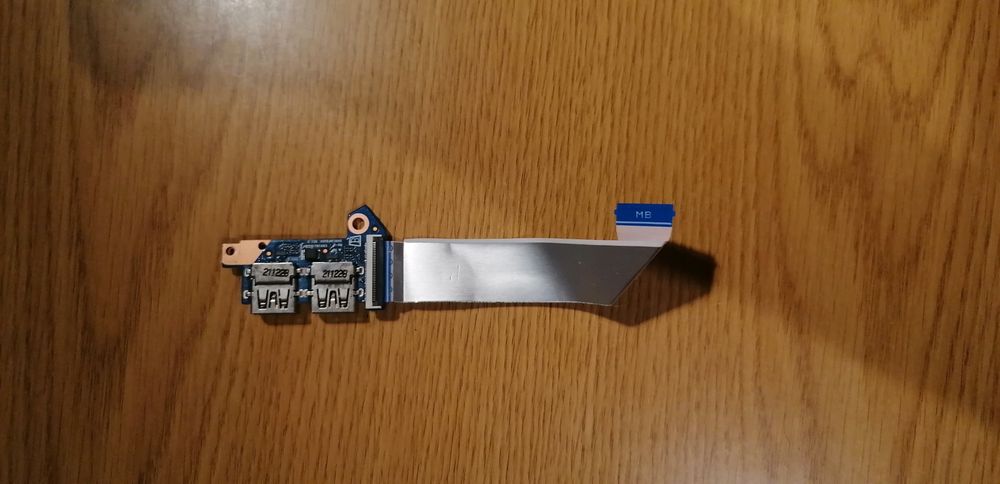 Módulo USB - HP Victus 16