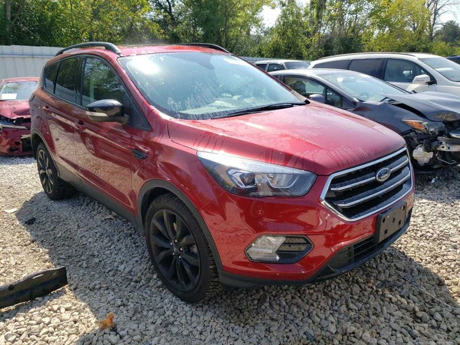 2019 Ford Escape Titanium срочно