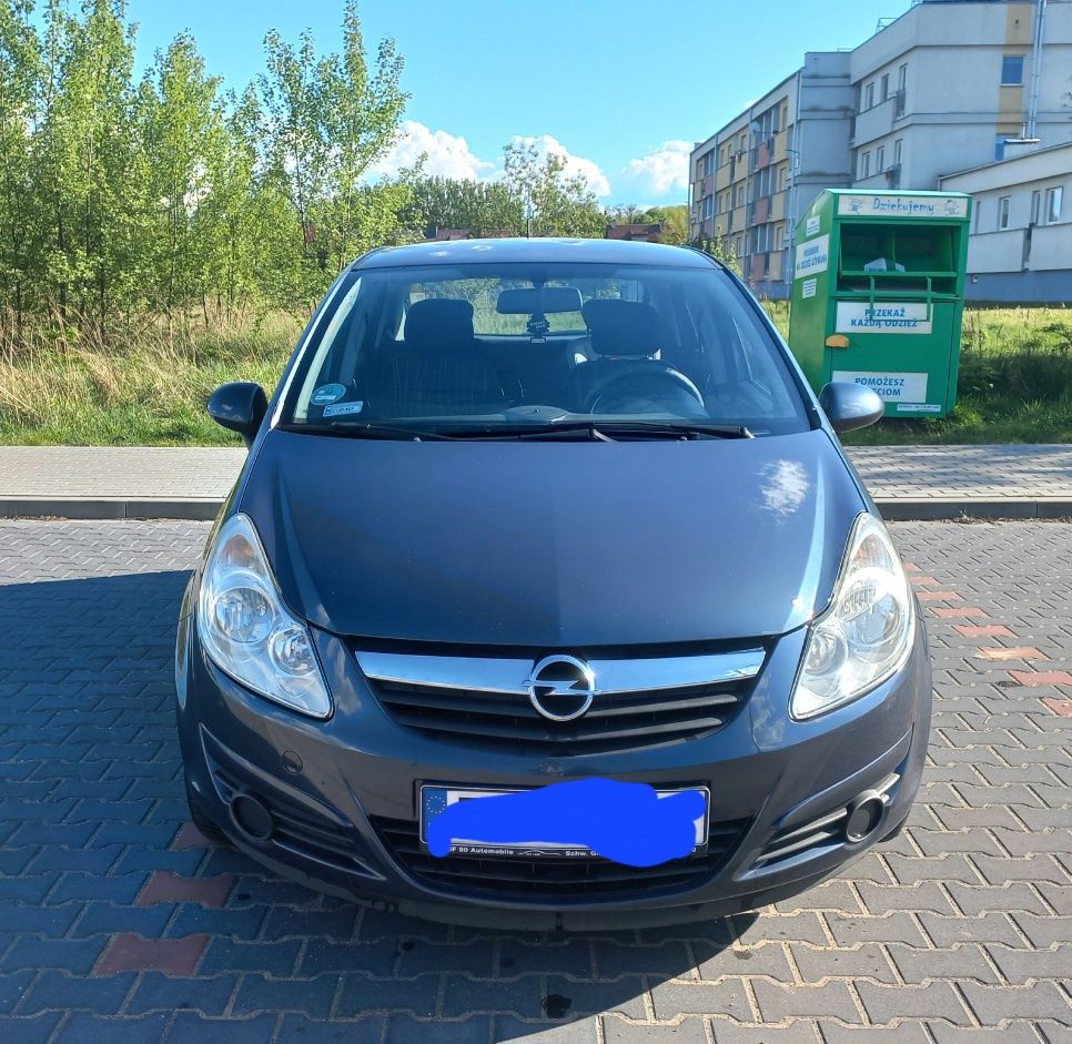 Opel Corsa D 1,2 benzyna 4 drzwi