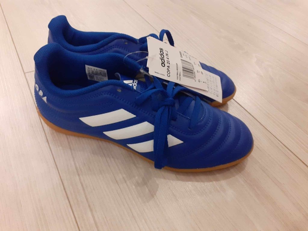 Buty piłkarskie halówki adidas Copa 20.4 EH0926 r. 37 1/3.