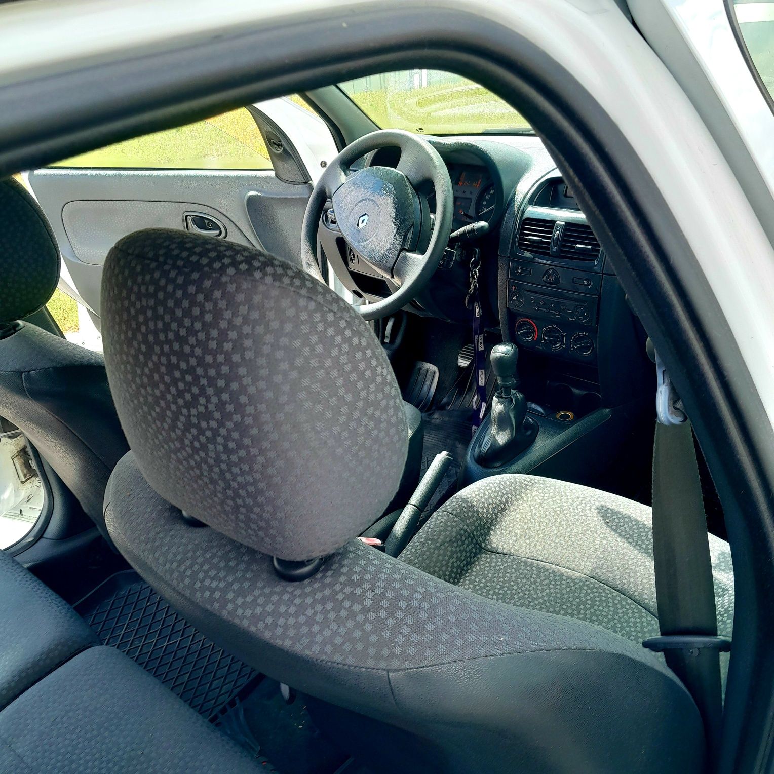 RENAULT Clio Campus 2011r,benzyna.Mały przebieg.