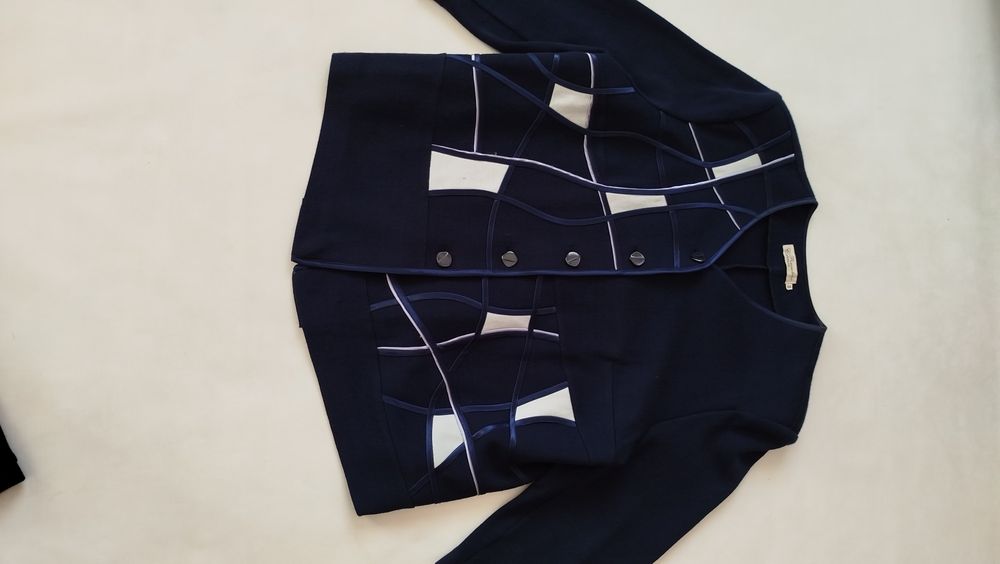 Трикотажный деми костюм с юбкой батал.