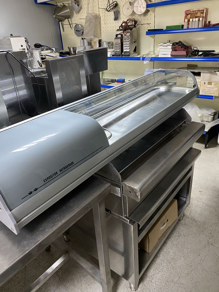 Vitrines refrigeradas para produtos varios,pastelaria,pao,suschi,salg