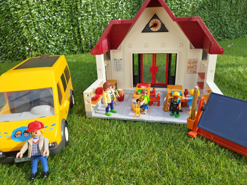 Escola e Carrinha transporte escolar Playmobil