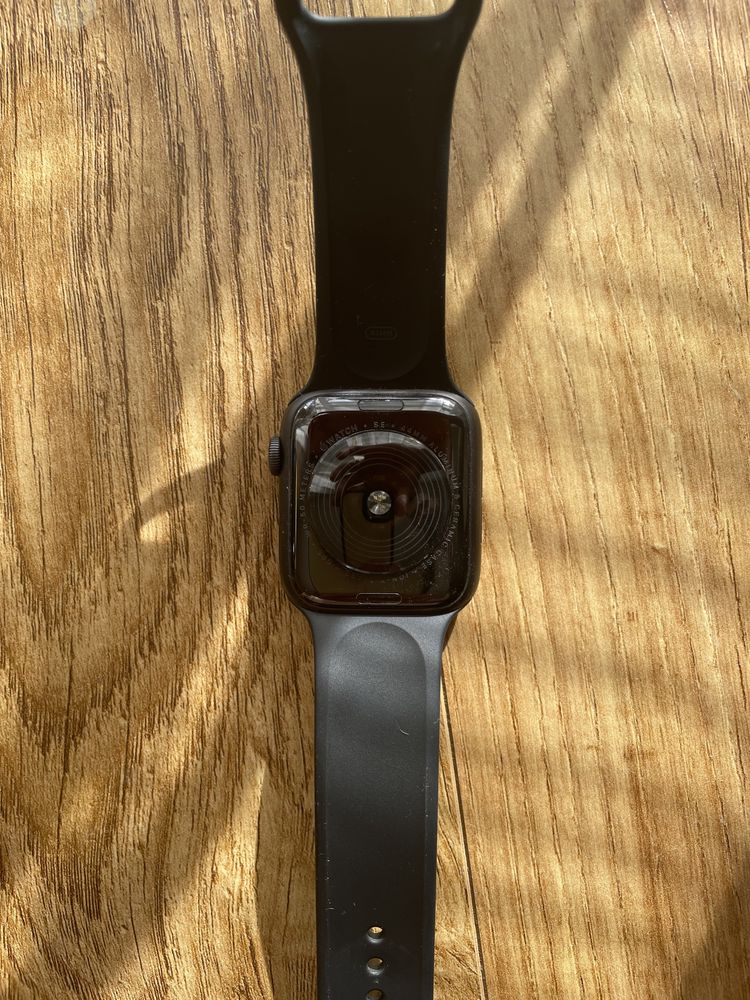 Apple Watch SE 44mm GPS