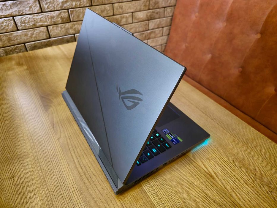 Ноутбук Asus ROG Strix G18 (2023) G814JI-N6070
