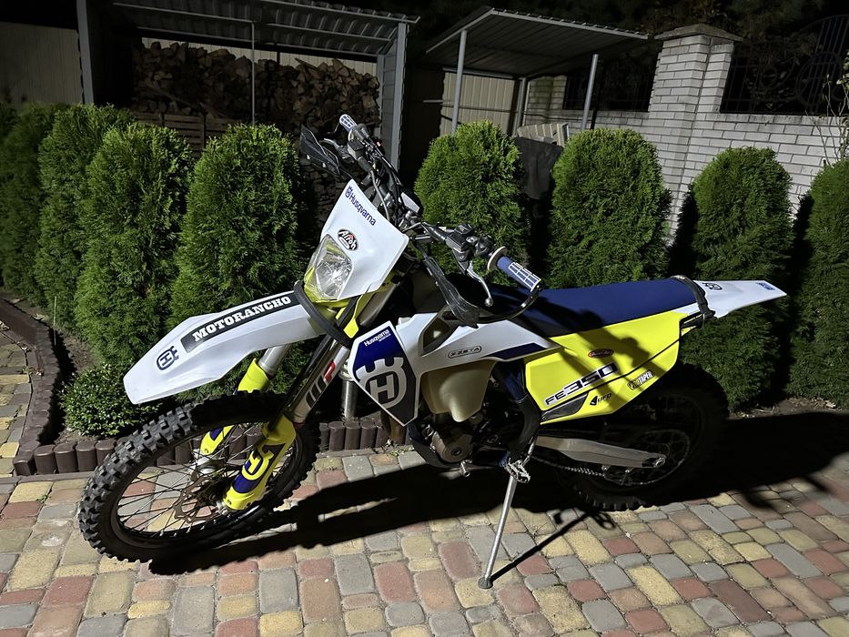Enduro Husqvarna FE350 (KTM 350/Gas gas 350)