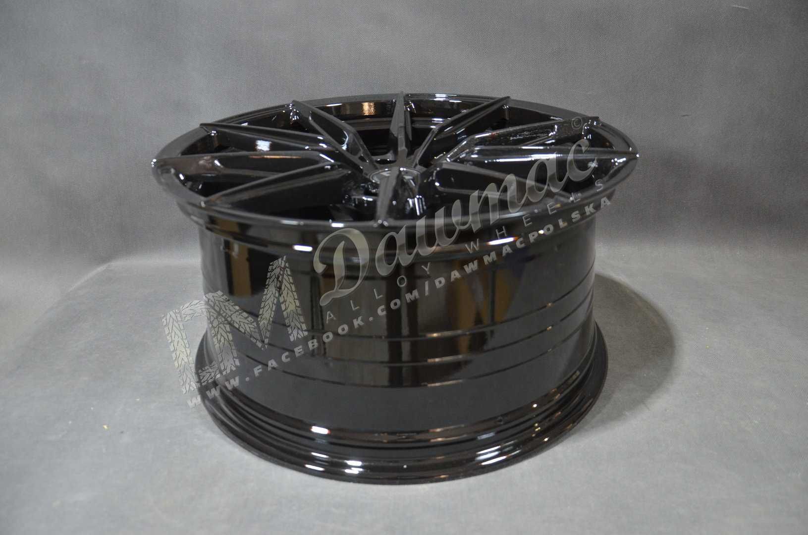 Felgi DM01 18" 8J ET38 5x114,3 Black