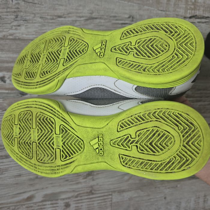 Adidas predator halówki dla chłopca 35