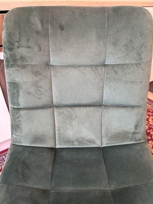 Komplet 4 krzeseł - welurowe obicie