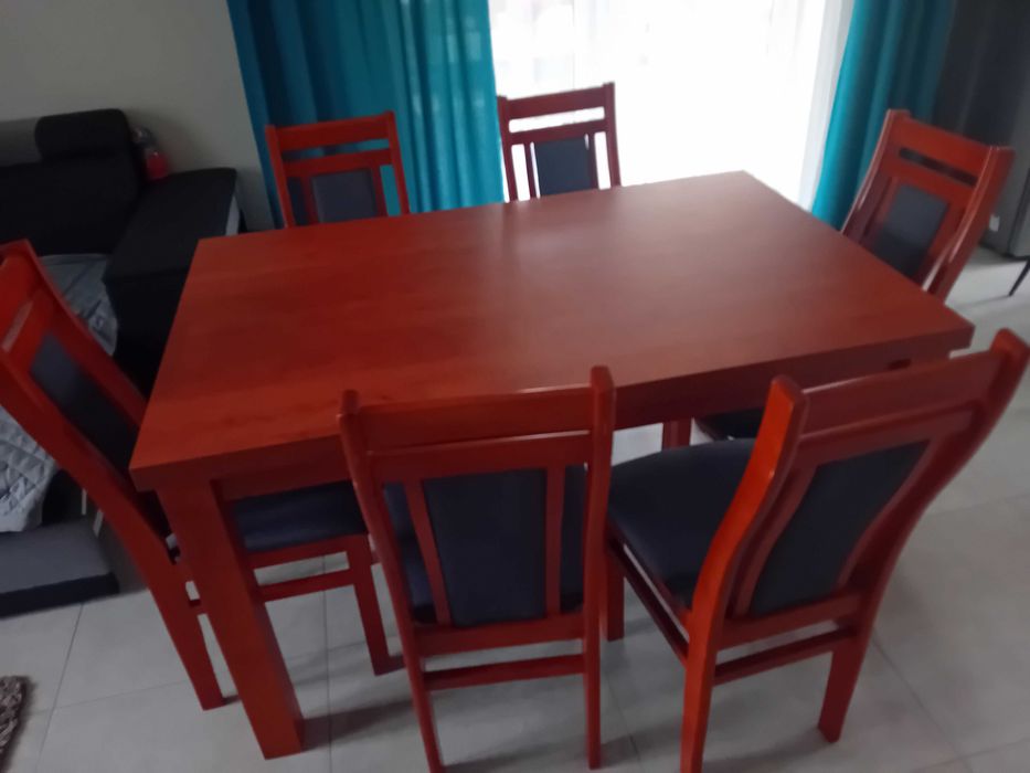 Sprzedam stol z krzeslami