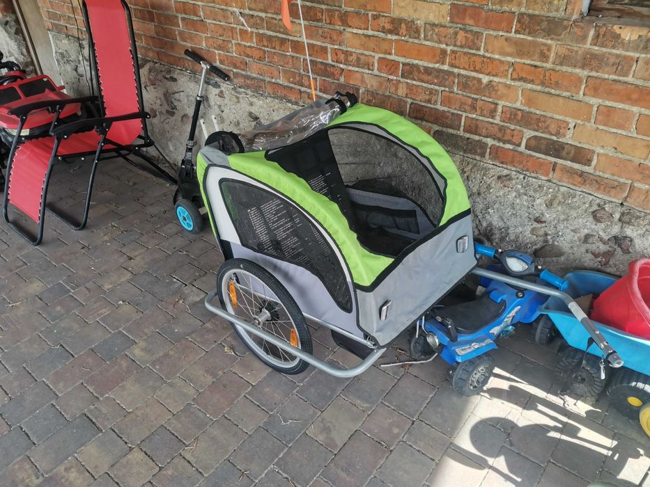 Nowy wózek dwuosobowy do rowera