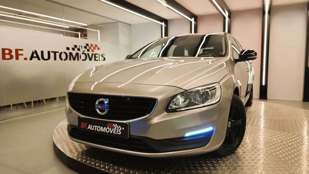 Volvo V60 1.6 D2 Momentum Eco
