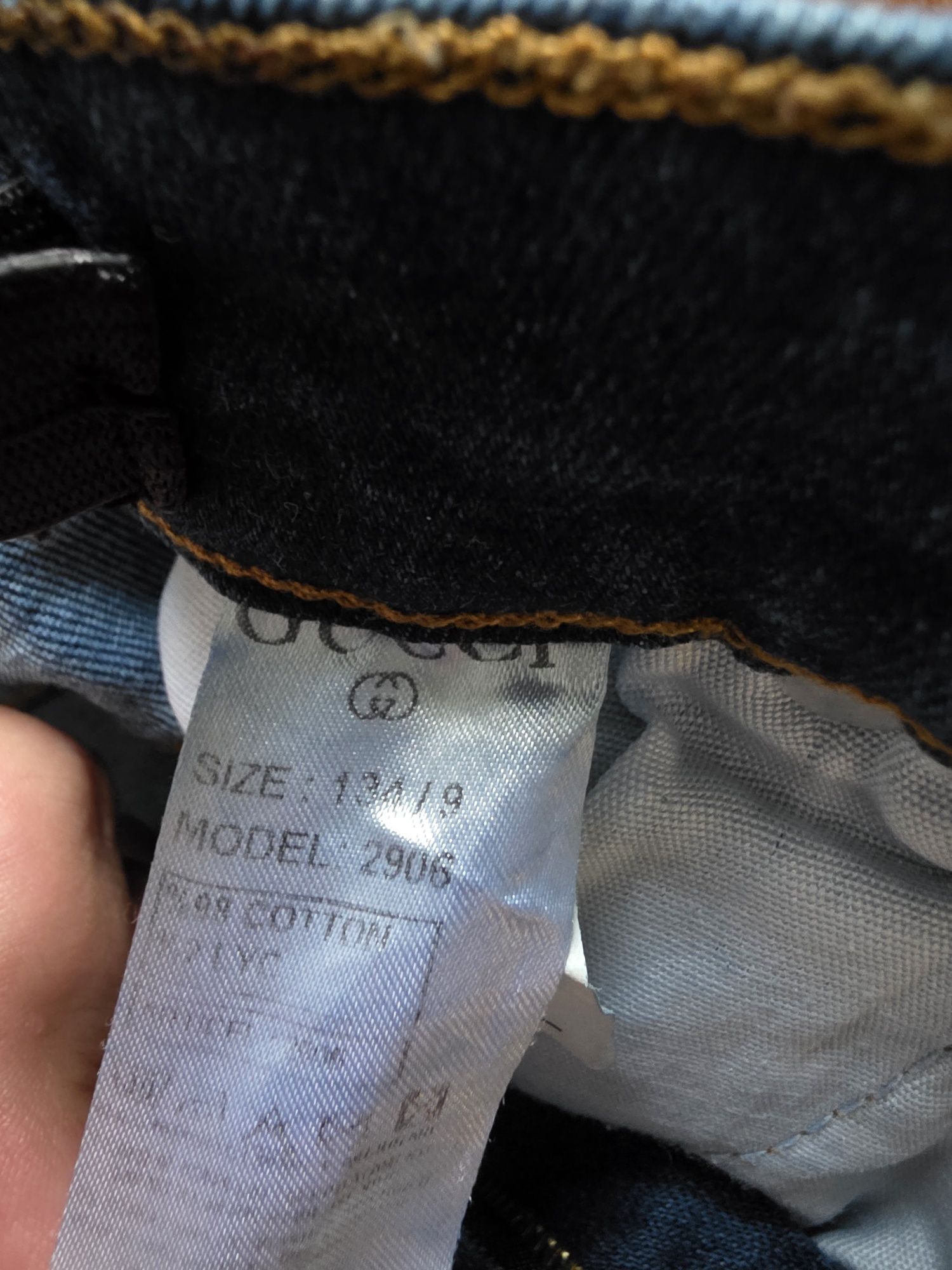 Gucci jeansy dziecięce z dziurami 9 lat 134 cm