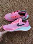 Оригинальные женские кроссовки Nike Pegasus 37