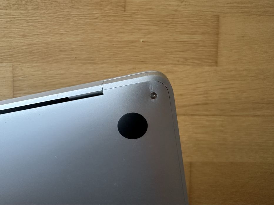 MacBook Air M1 13” (disco 512 GB, memória 16 GB)