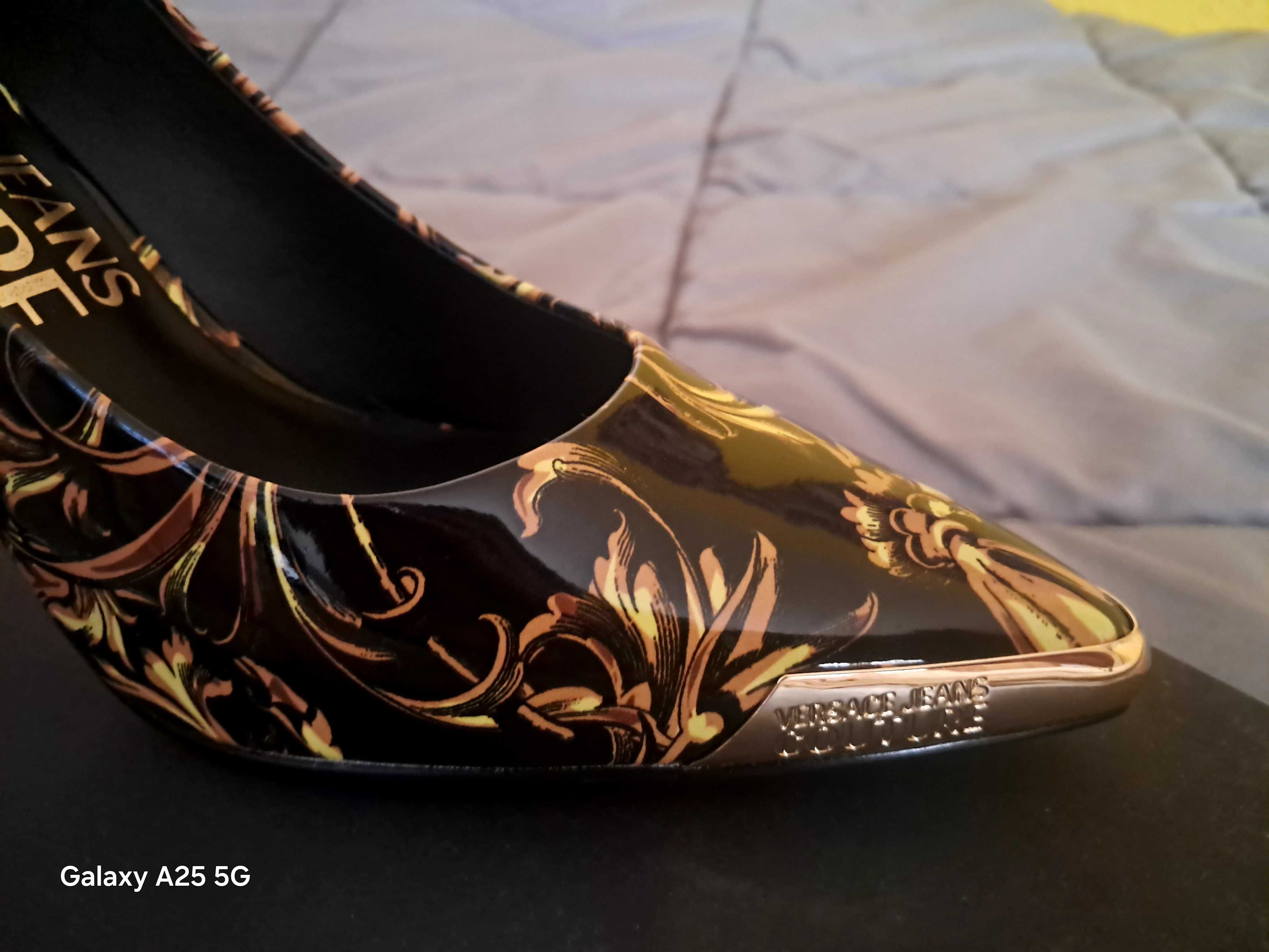 Sapatos versace jeans