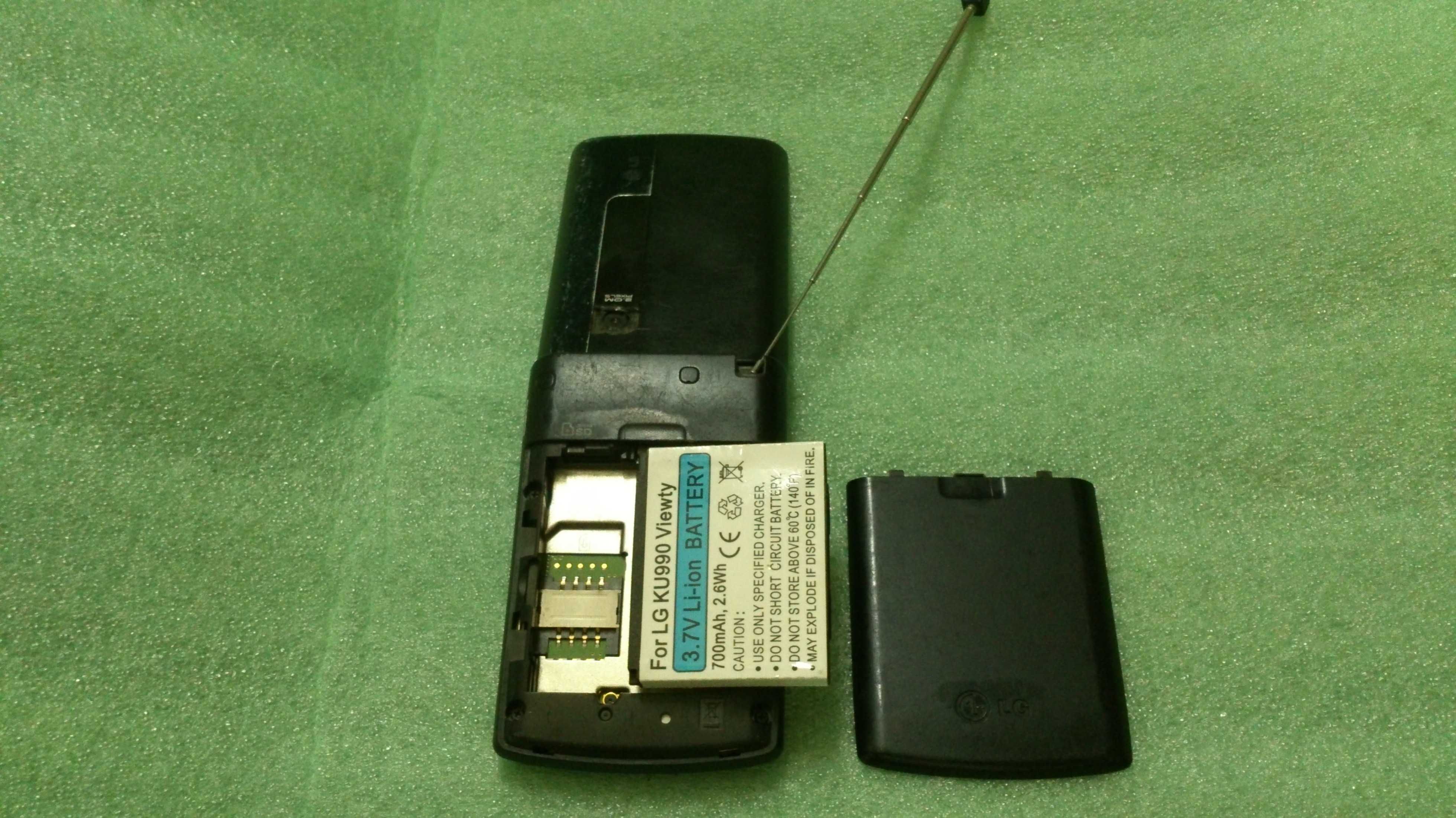 Telefon LG HB620T-wbudowany telewizor