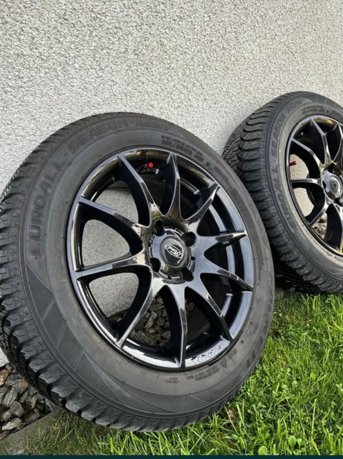 Felg aluminiowei z oponami