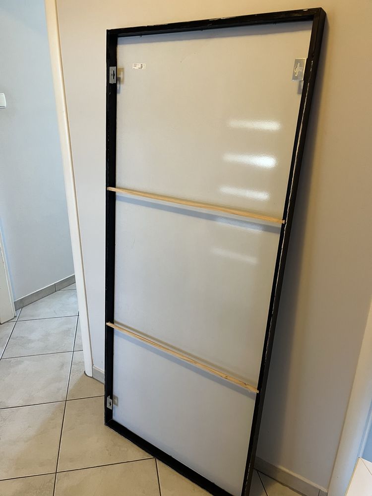 Lustro z czarną ramą IKEA