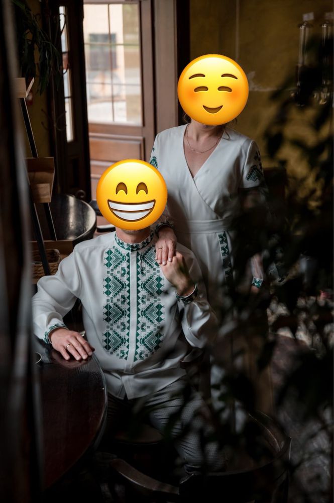 Весільні вишиванки для молодят у молочно-зеленому кольорі