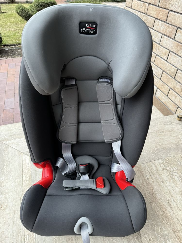 Britax romer advancefix дитяче крісло