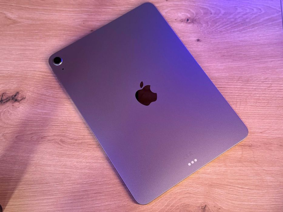 Tablet Apple iPad Air 11" 128 GB bat:100% 3 cykle ładowania +GW 12 msc