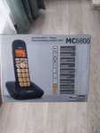 Telefon bezprzewodowy stacjonarny dla seniora MaxCom MC6800 biały