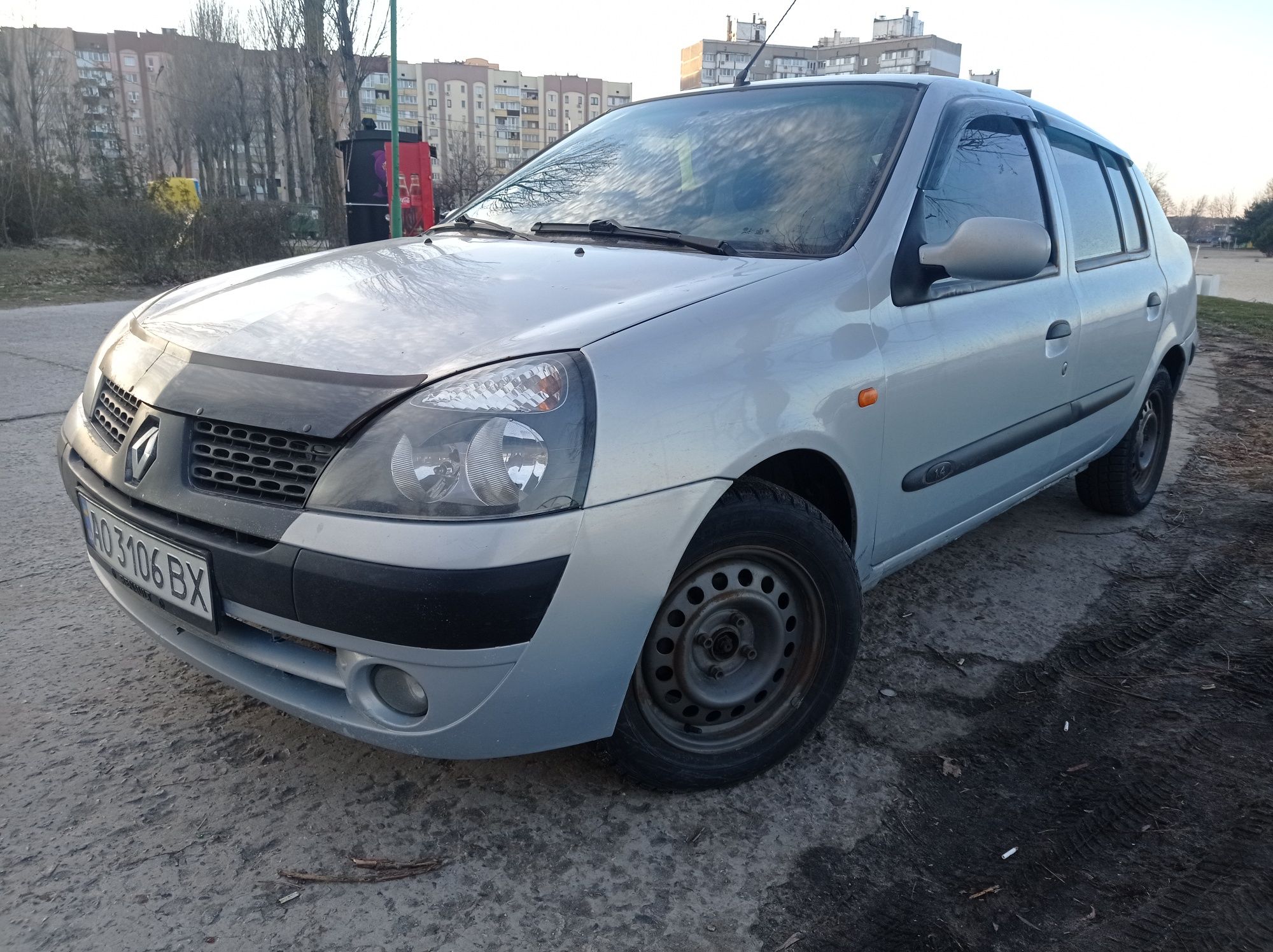 Renault Clio Symbol 1.4 газ/бензин 5 мкп