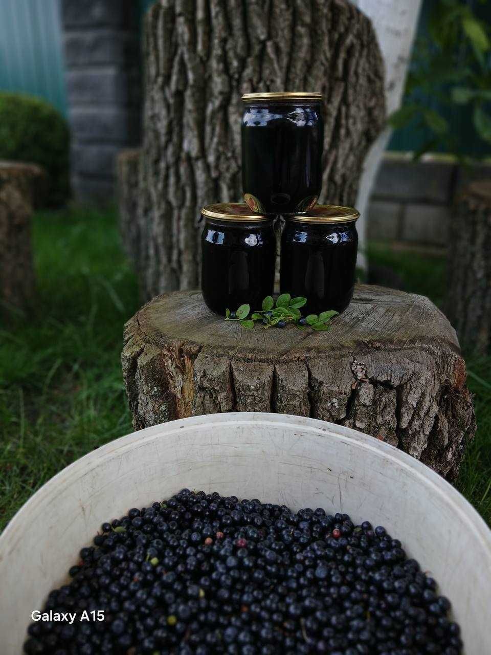 Варення з чорниць.