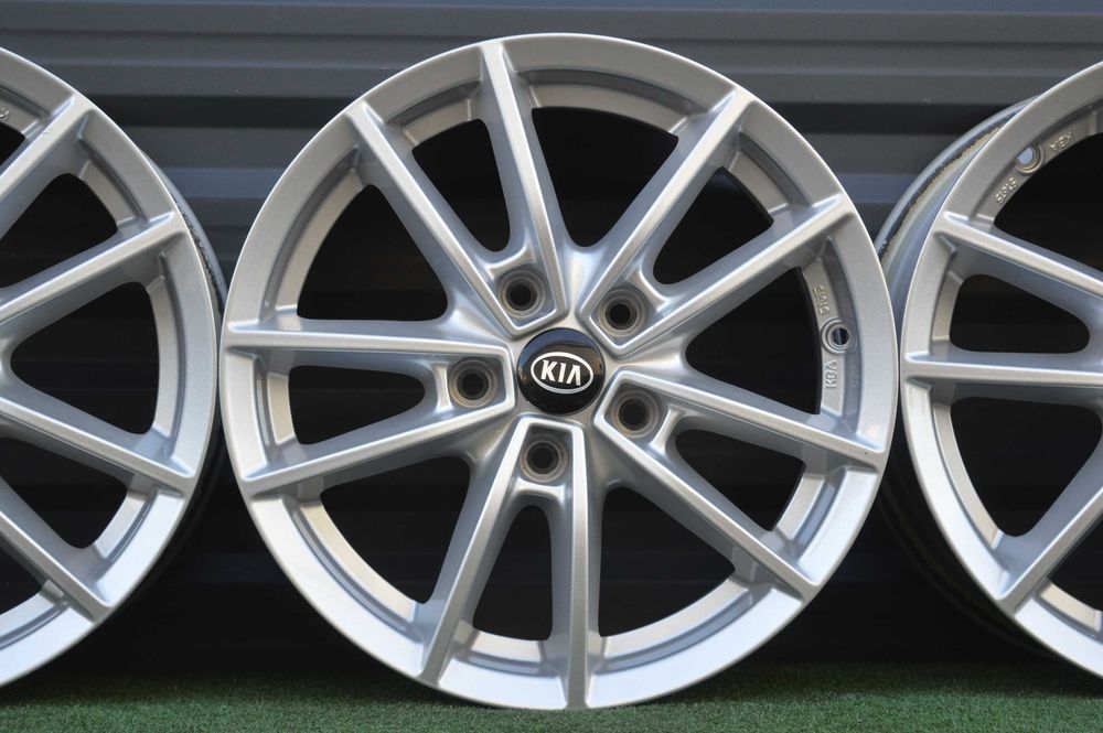 Borbet R16 5x114.3 Hyundai Tucson I30 IX35 Kia Ceed Renault Mitsubishi