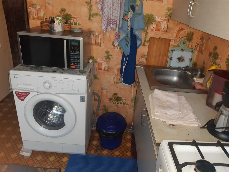 Сдам теплую 2 к/к квартиру в районе пр. Мира